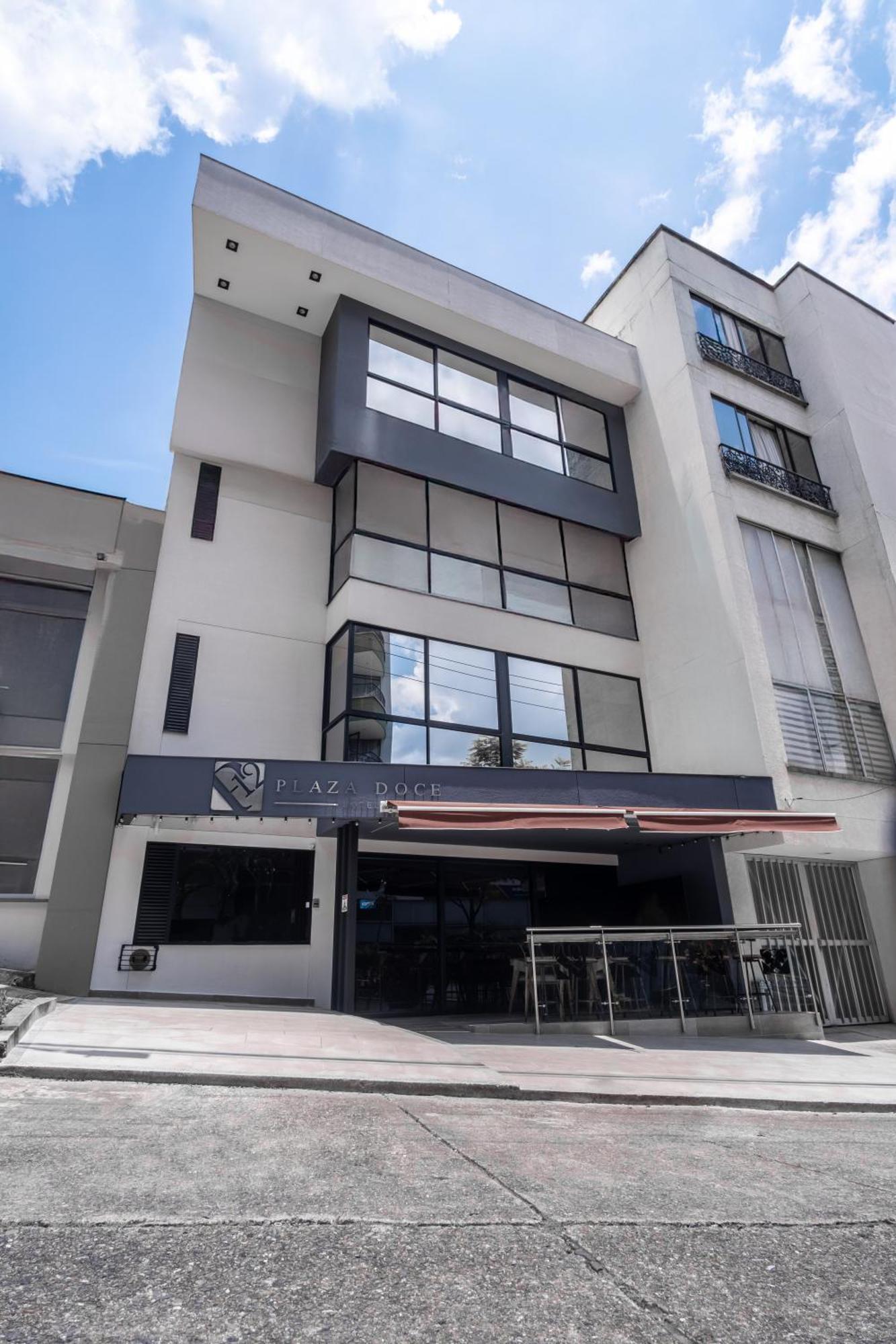 Hotel Plaza Doce Pereira Exterior photo
